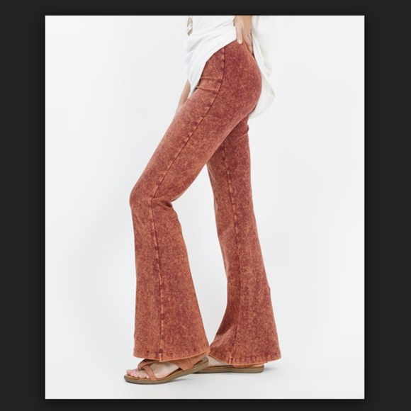 FLARE LEG PANT - Picture 2 of 6